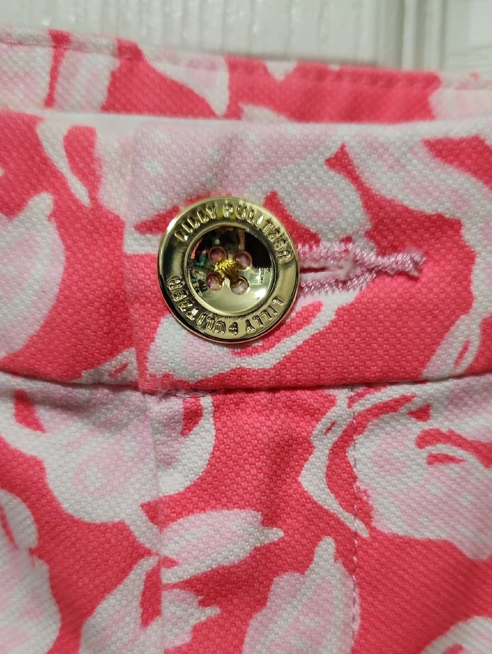 NWT Lilly Pulitzer Buttercup Stretch Short. Size 8 - Picture 6 of 11
